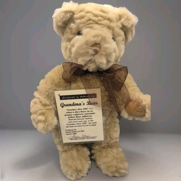 Mary Meyer Grandmas Bear 2000 Plush With Certificate Of Authenticity - Picture 1 of 6
